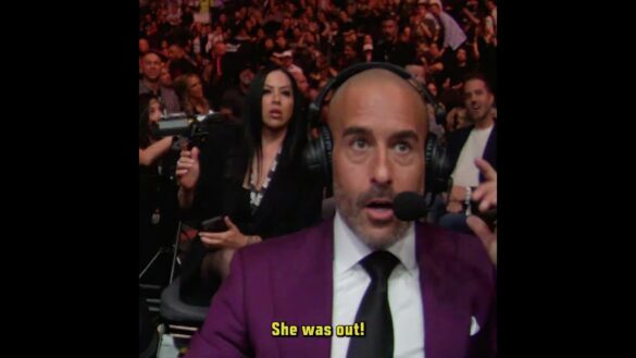 Zhang-Weili-choked-her-out-and-the-fight-continued-ufc322